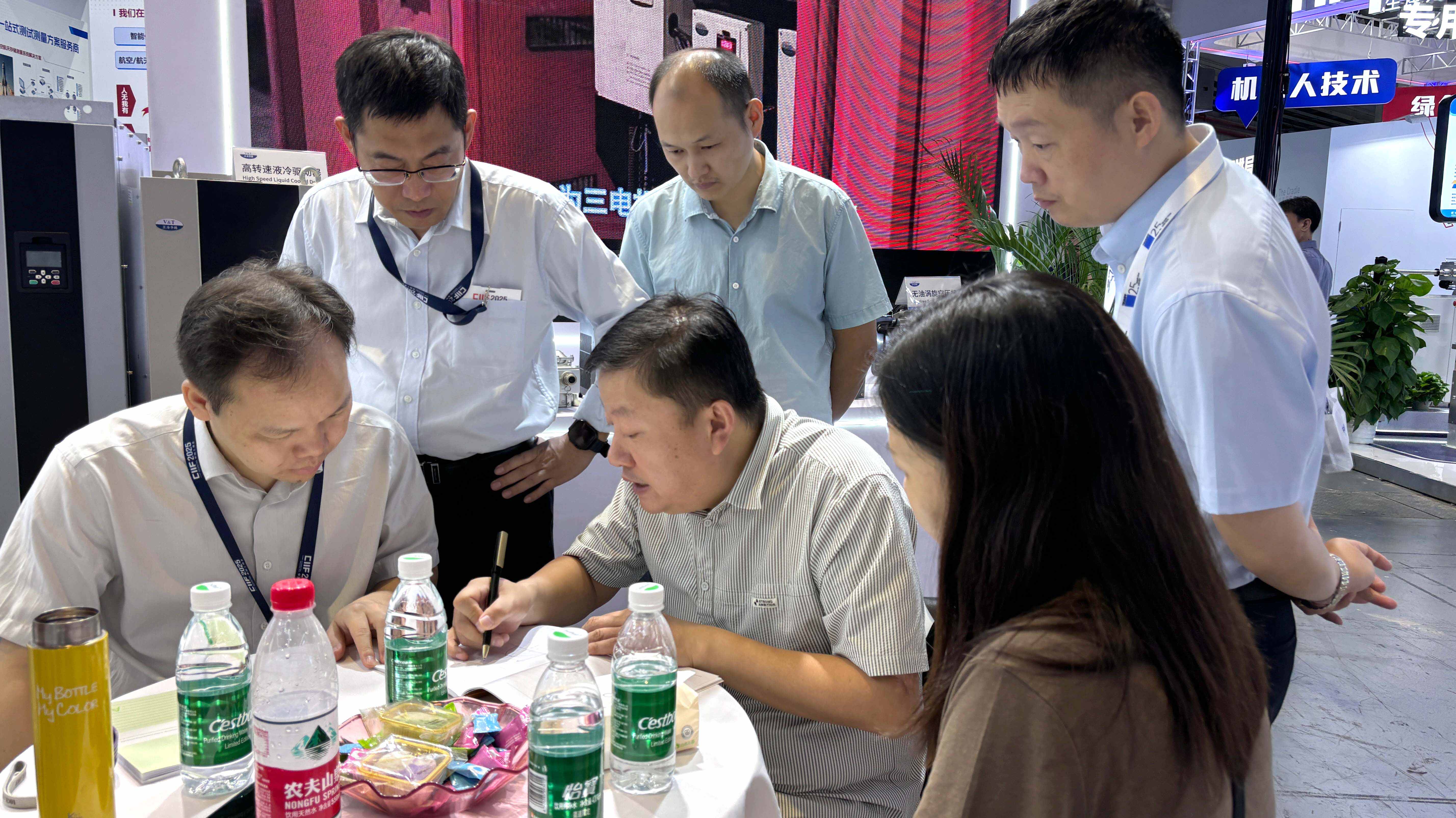 fb体育2025上海工博会圆满收官！