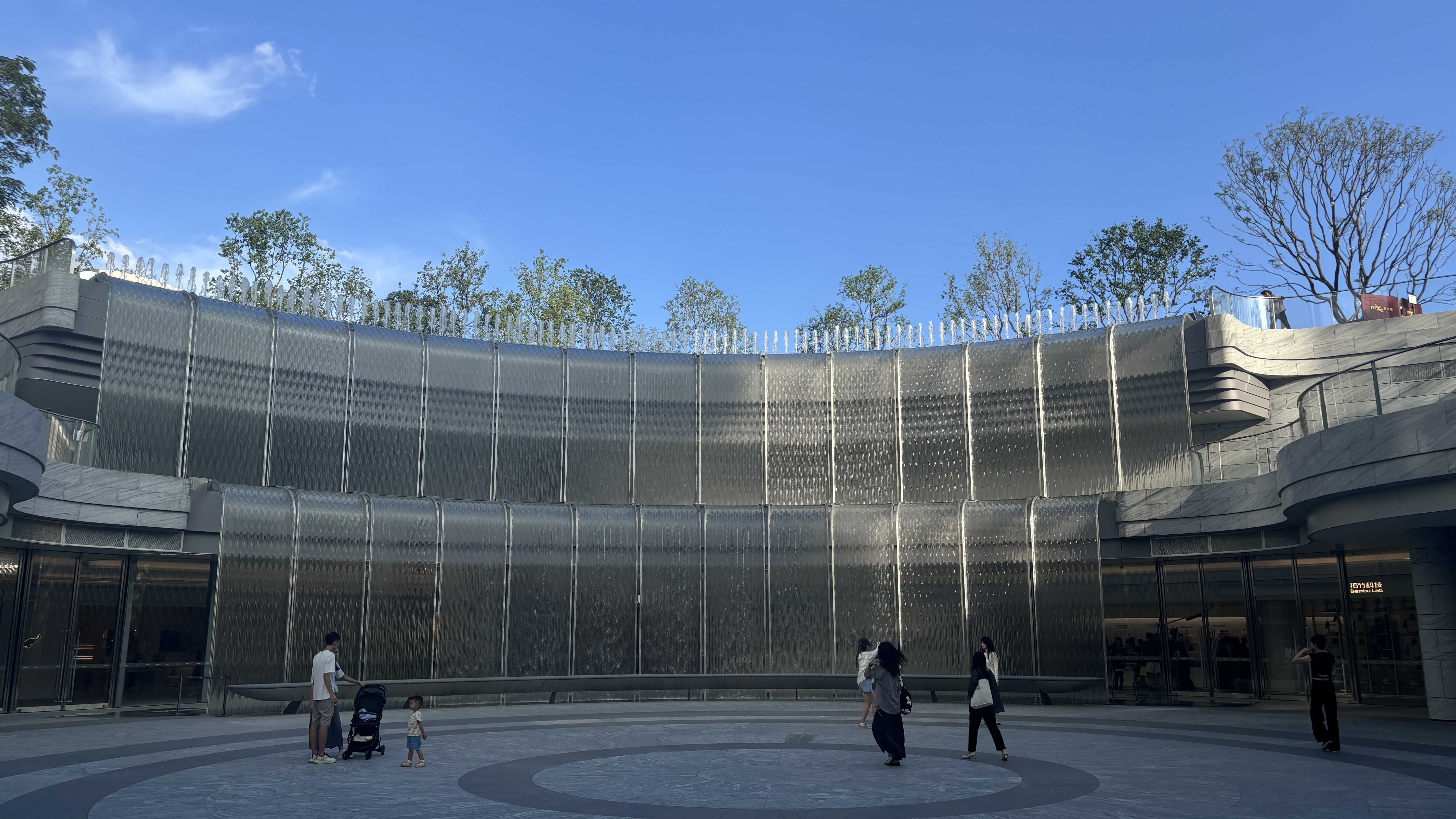 fb体育变频器：奏响深圳湾万象城音乐喷泉的“水之交响乐”！